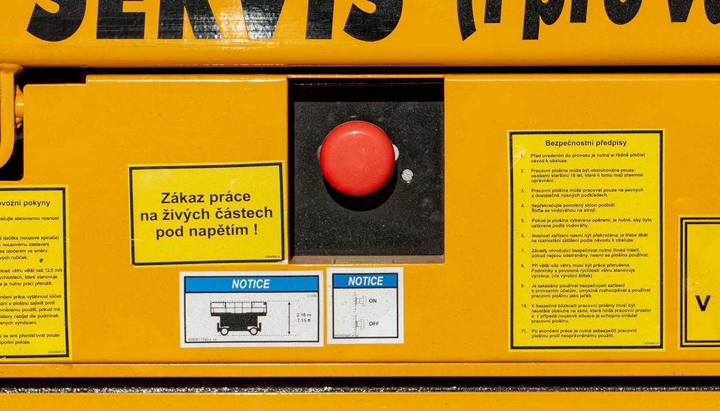 SICO RENT Haulotte Compact 10N_odpojovac baterie