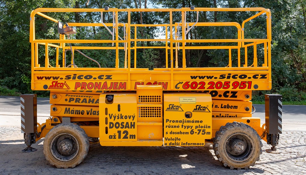 SICO-dieselove nuzkove pracovni plosiny_Haulotte H 12 SX_w_005