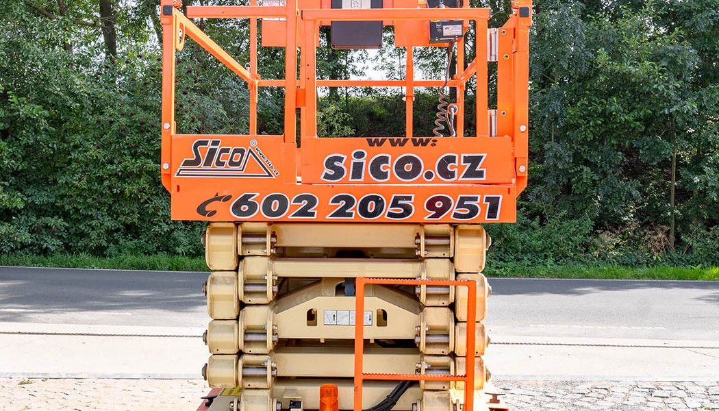 SICO_akumulatorova nuzkova plosina_JLG 10 RS_w_006