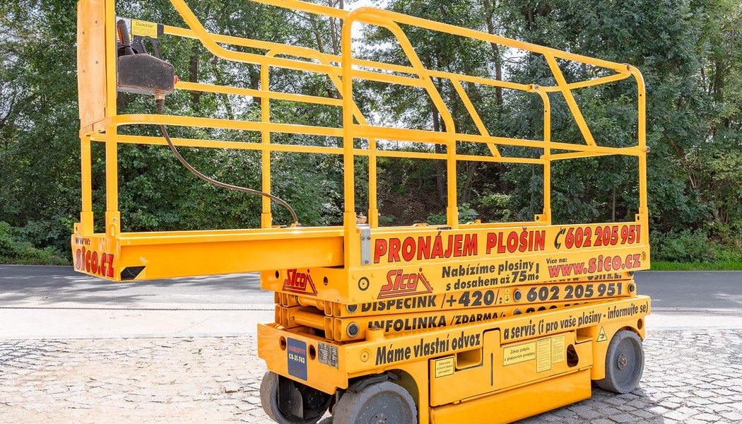 SICO_nuzkova akumulatorova plosina_Haulotte-Compact 8_w_0019