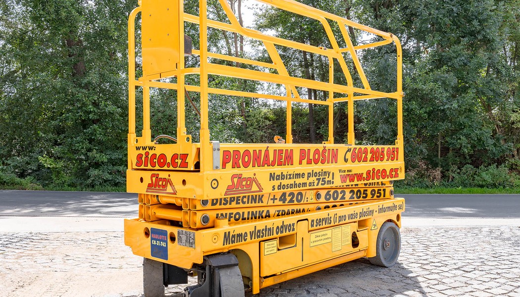 SICO_nuzkova akumulatorova plosina_Haulotte-Compact 8_w_002