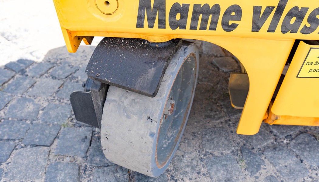 SICO_nuzkova akumulatorova plosina_Haulotte-Compact 8_w_003