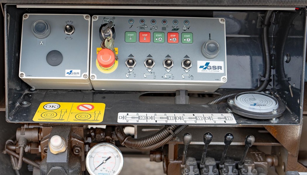 SICO - MB Atego 4x4 GSR B220TJ_015