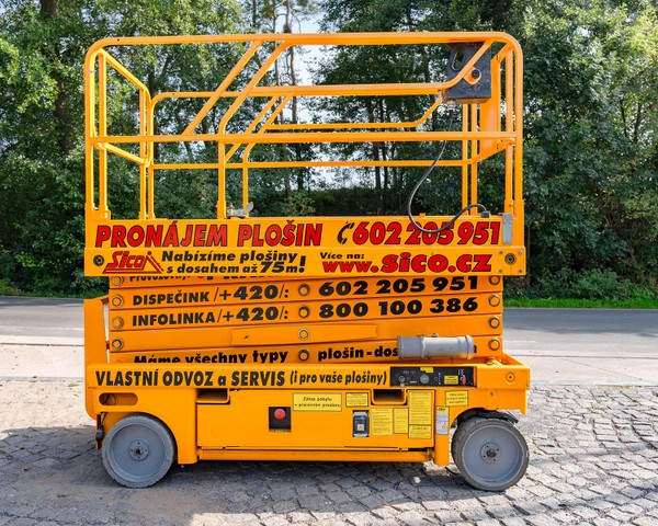 SICO RENT_nuzkova aku plosina_Haulotte Compact 12_w_005