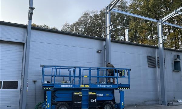 Montáž ocelové konstrukce haly - Všechovice u Hranic na Moravě