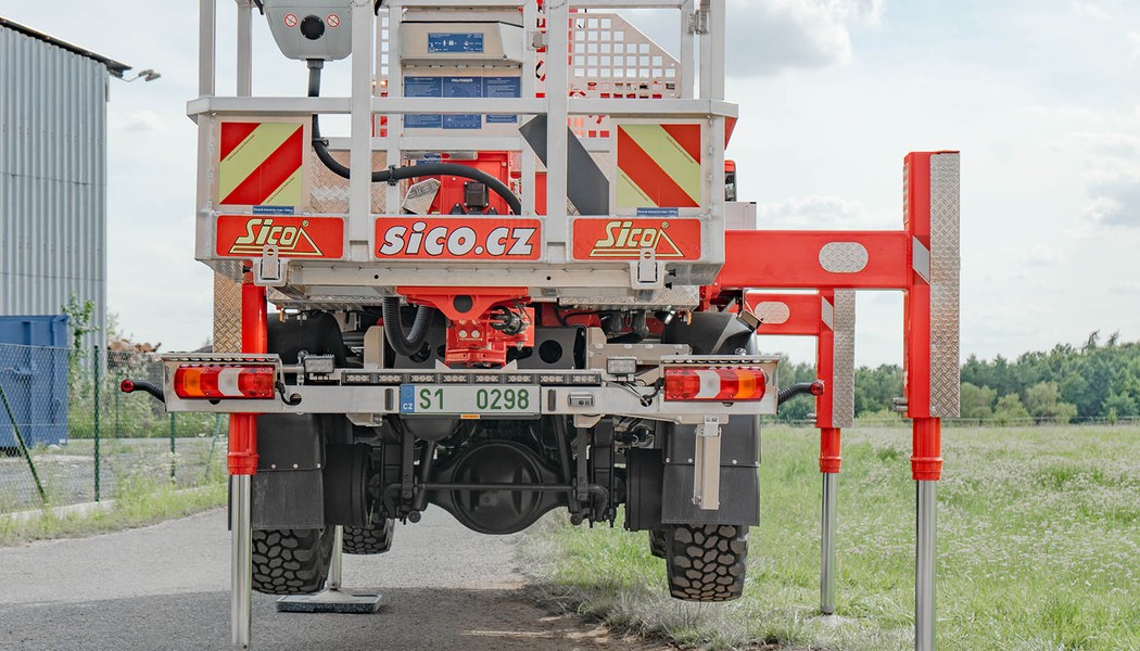 SICO_M-B_Atego-4x4_Palfinger-P300KS_032