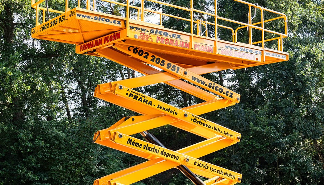 SICO RENT - nuzkova dieselova pracovni plosina Haulotte H 15 SX_w_0010