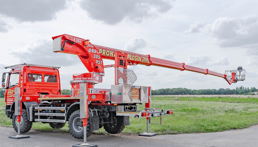 SICO_M-B_Atego-4x4_Palfinger-P300KS_030