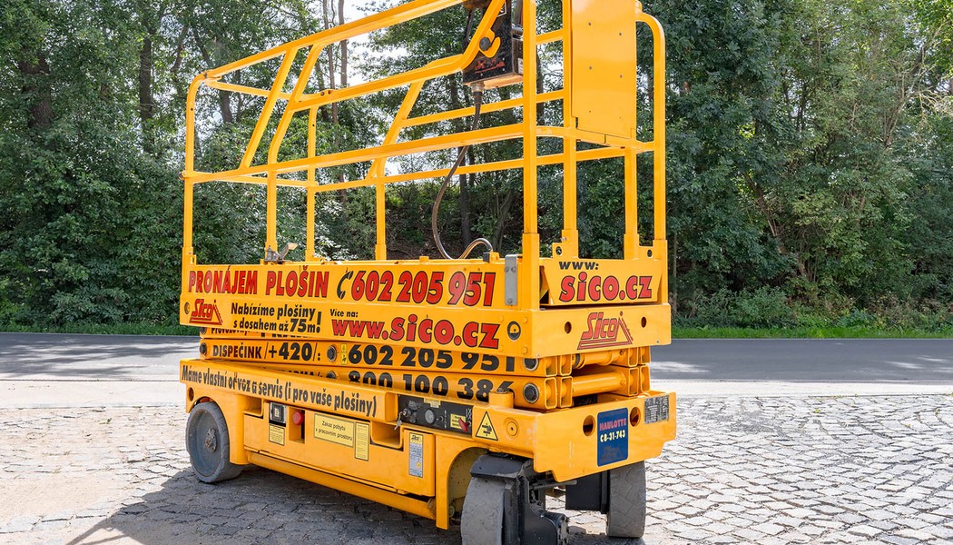 SICO_nuzkova akumulatorova plosina_Haulotte-Compact 8_w_005