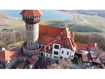 Oprava-strechy-hrad-hnevin.JPG