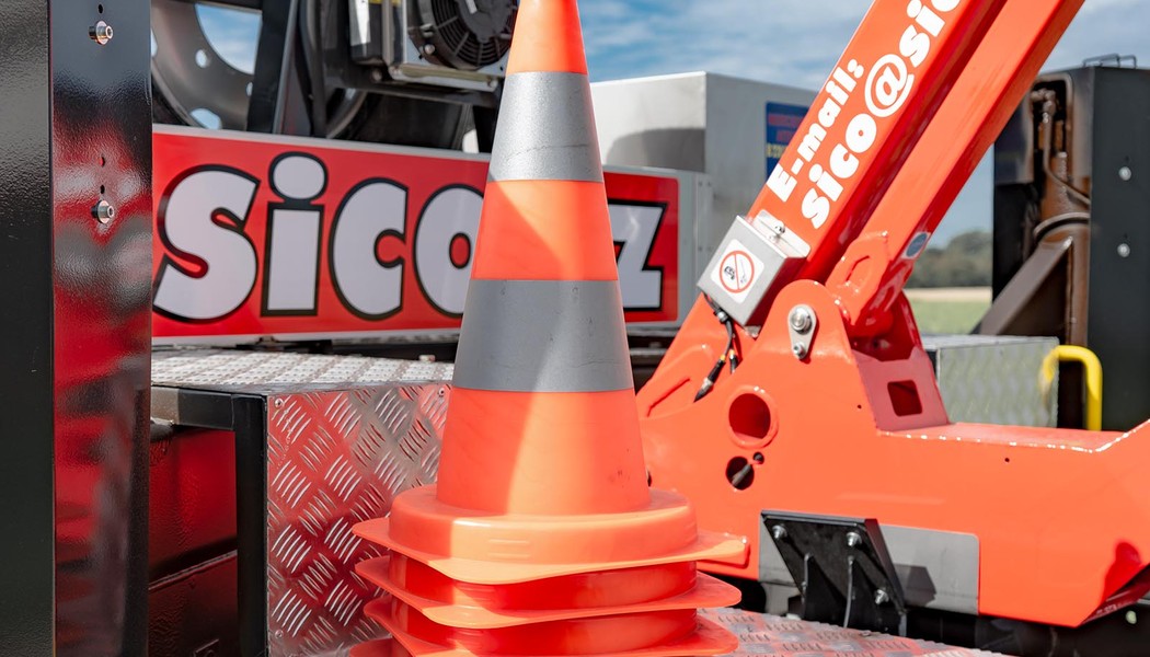 SICO - MB Atego 4x4 GSR B220TJ_019