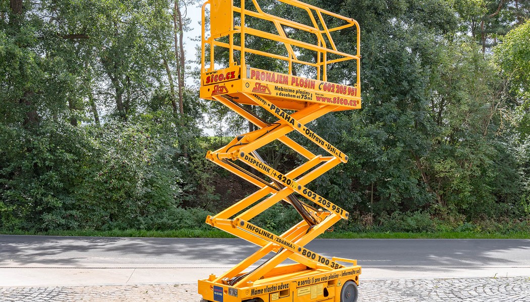 SICO_nuzkova akumulatorova plosina_Haulotte-Compact 8_w_0017