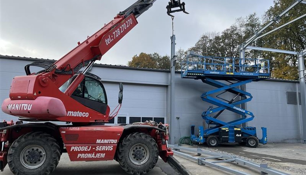 Montáž ocelové konstrukce haly - Všechovice u Hranic na Moravě