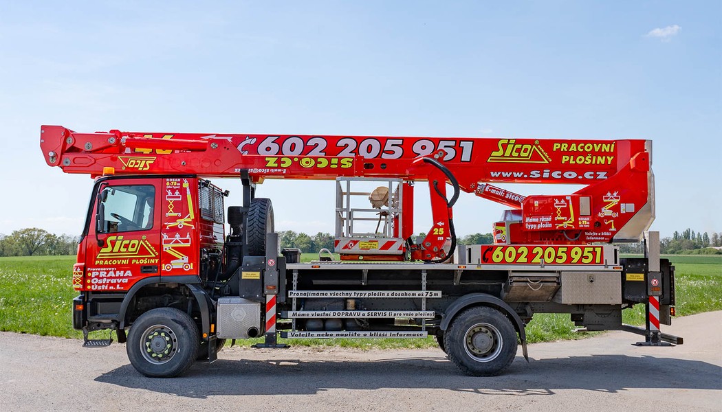 Autoplosina BRONTO SKYLIFT S46XDT levy bok