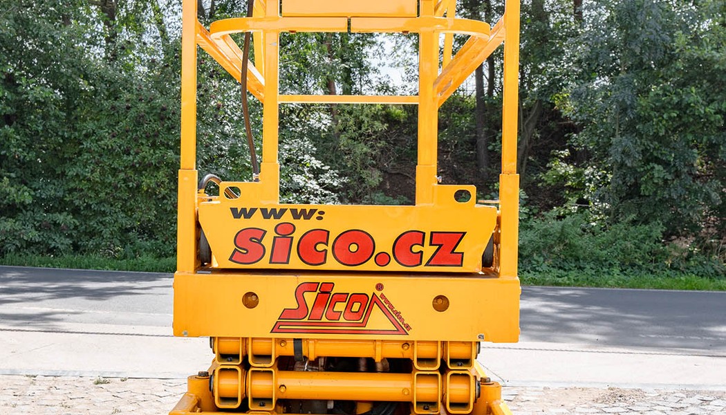 SICO_nuzkova akumulatorova plosina_Haulotte-Compact 8_w_004