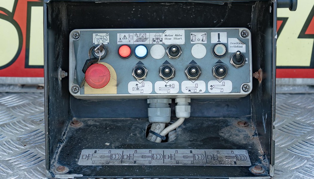 SICO RENT - Ford Ranger GSR E140P_015