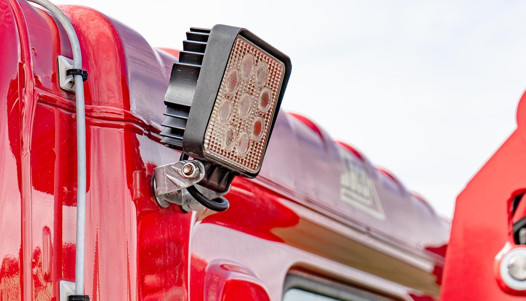 SICO RENT - Nissan Cabstar Cela DT25_021