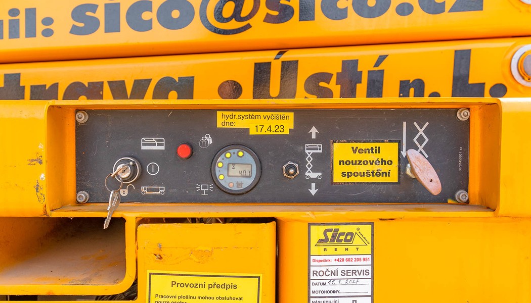 SICO RENT Nuzkova akumulatorove plosiny Haulotte Compact 14 w_015