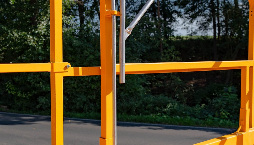 SICO-dieselove nuzkove pracovni plosiny_Haulotte H 12 SX_w_011