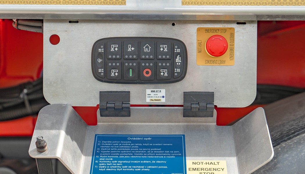 SICO_M-B_Atego-4x4_Palfinger-P300KS_015