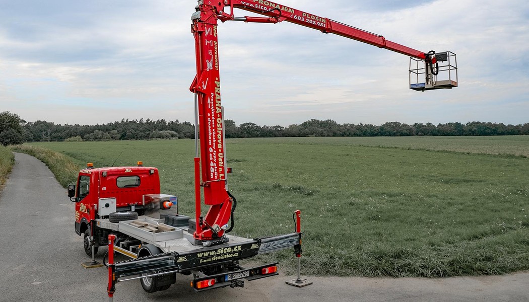 SICO RENT - Nissan Cabstar Cela DT25_026