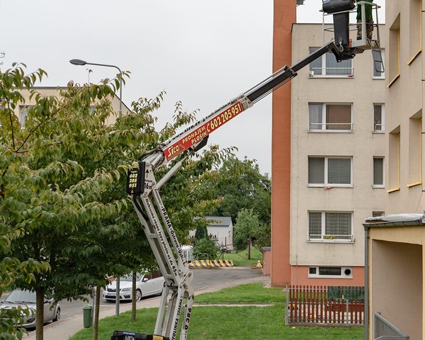 SICO - DINOlift 160XT_oprava fasady_web01