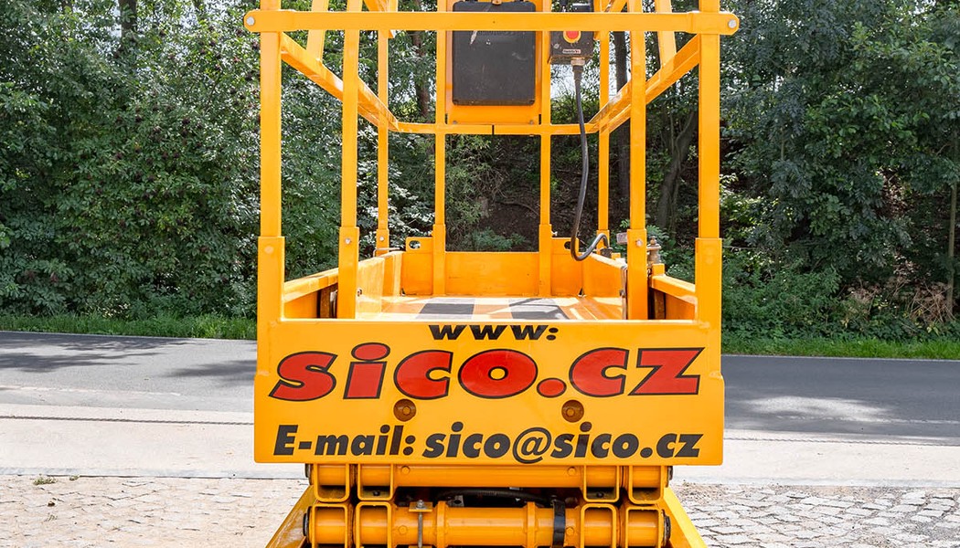 SICO_nuzkova akumulatorova plosina_Haulotte-Compact 8_w_0014