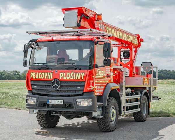 SICO_M-B_Atego-4x4_Palfinger-P300KS_001