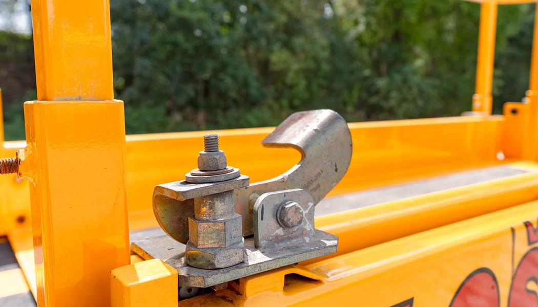 SICO_nuzkova akumulatorova plosina_Haulotte-Compact 8_w_008