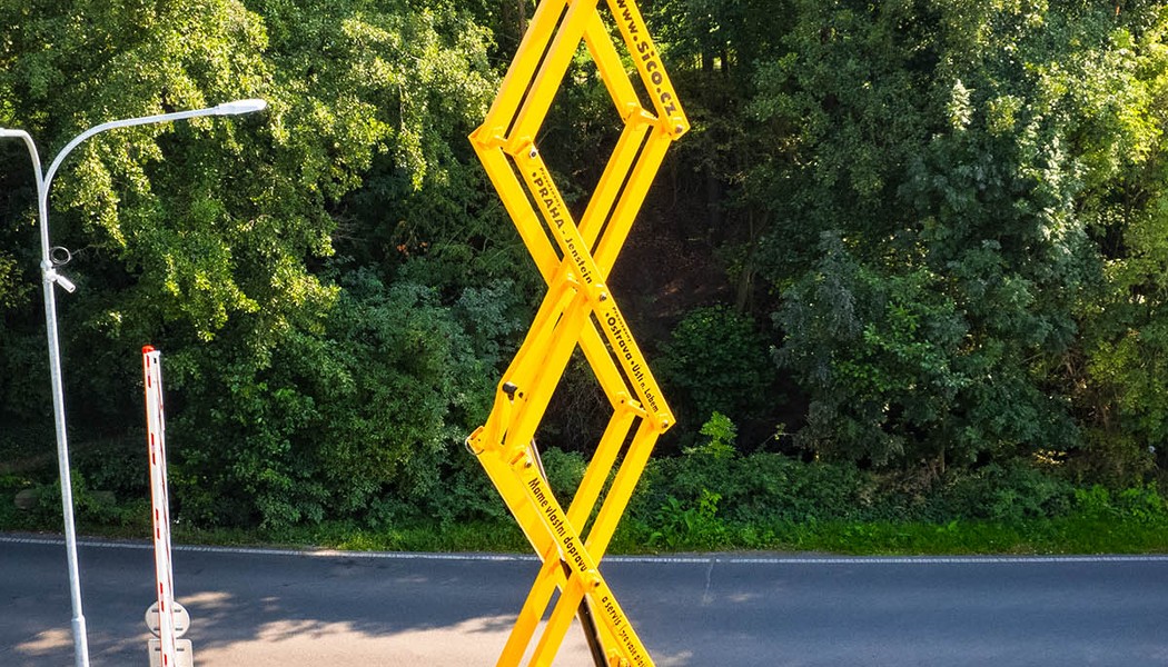 SICO RENT - nuzkova dieselova pracovni plosina Haulotte H 15 SX_w_0023