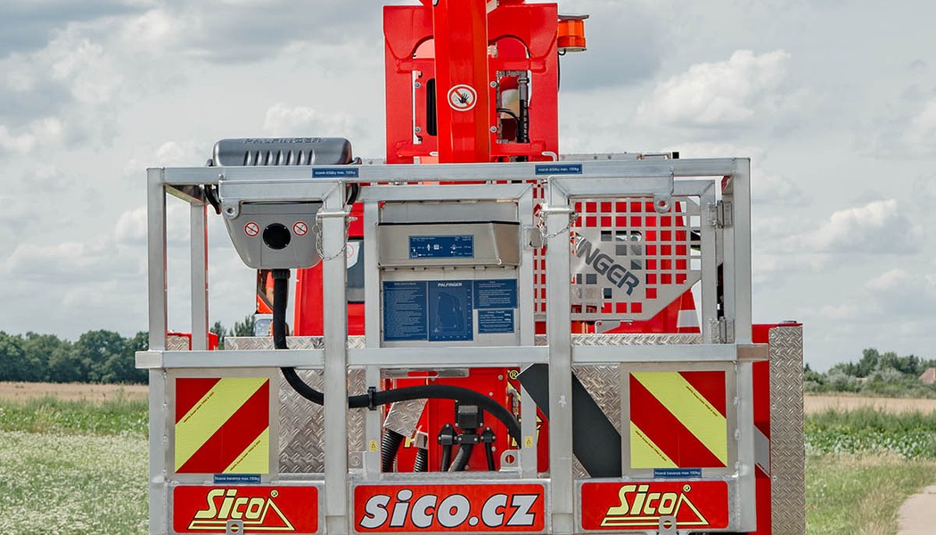 SICO_M-B_Atego-4x4_Palfinger-P300KS_007