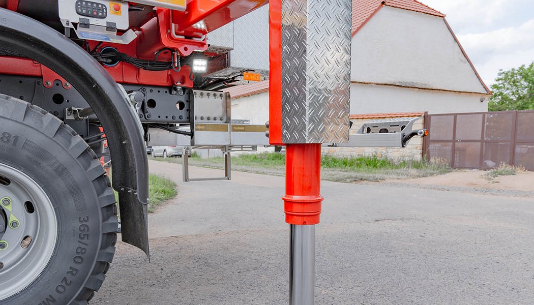 SICO_M-B_Atego-4x4_Palfinger-P300KS_031