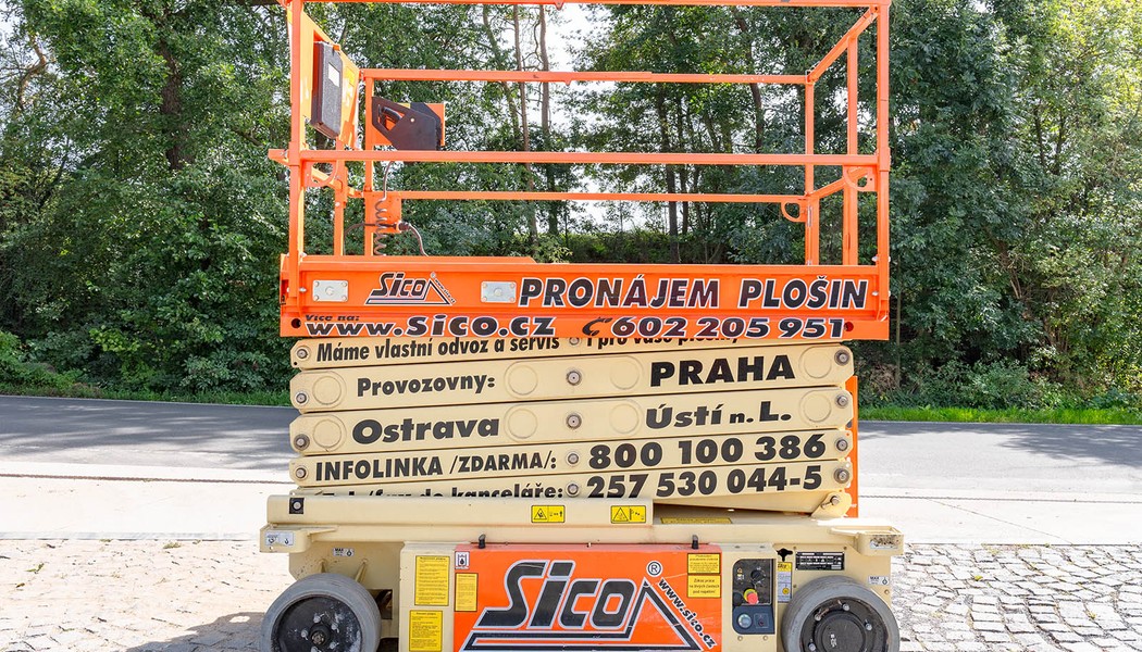 SICO_akumulatorova nuzkova plosina_JLG 10 RS_w_001