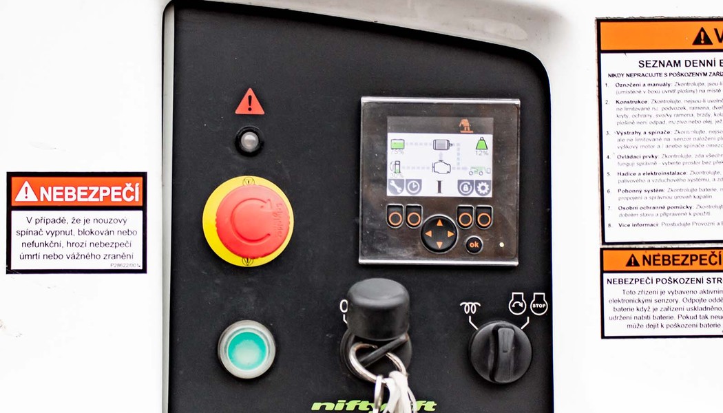 SICO - Niftylift HR 17 N - spodni ovladani_01