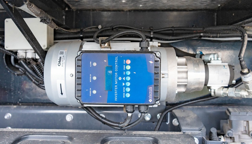 SICO RENT - Autoplosiny - Volvo FL 4x4 Cela DT28 IV_w_011