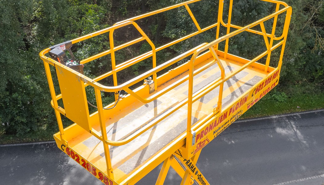 SICO RENT nuzkova akumulatorova plosina Haulotte Compact 10_w_026