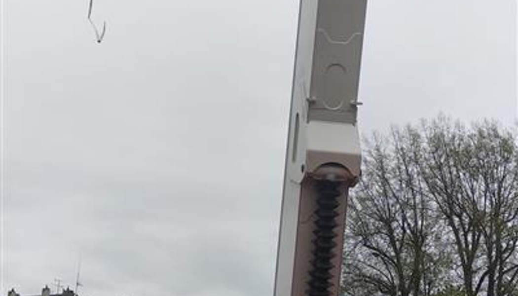 Projekt OC Silesia Opava – práce na hlavním pylonu