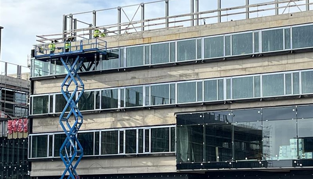 Univerzita Karlova Hradec Králové